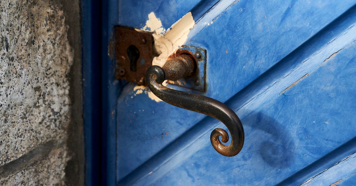 deadbolt installation — Woodbridge NJ Locksmith