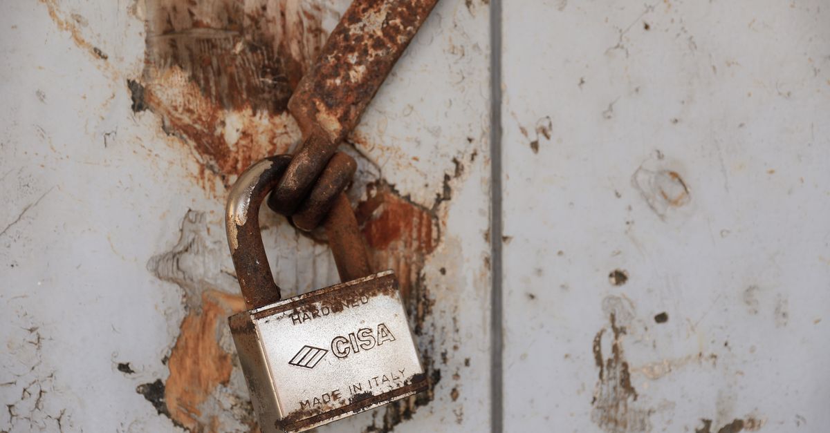 front door lock key — Woodbridge NJ Locksmith