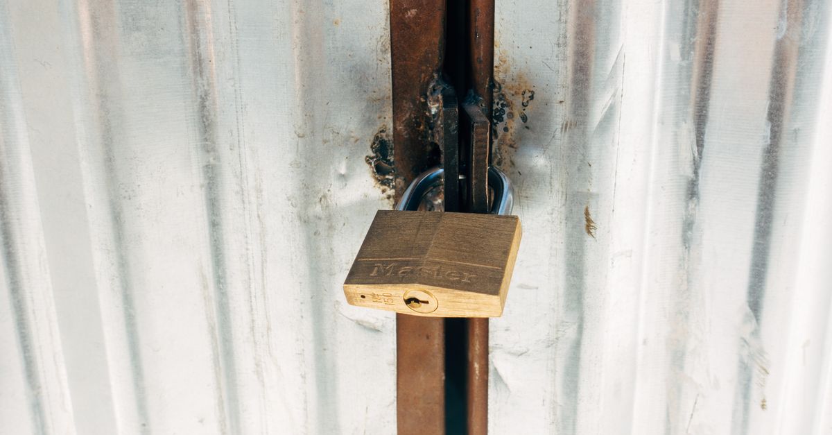 front door lock key — Woodbridge NJ Locksmith